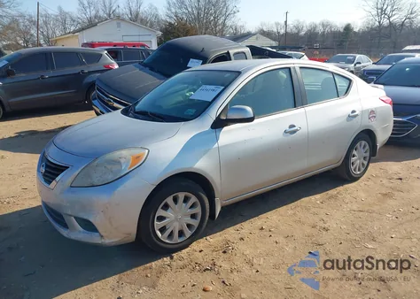 2013 Nissan Versa 1.6 Sv z USA, uszkodzony, nr VIN 3N1CN7AP2DL844166
